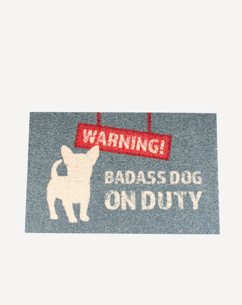 Fussmatte mit dem Text: "Badass dog on duty"