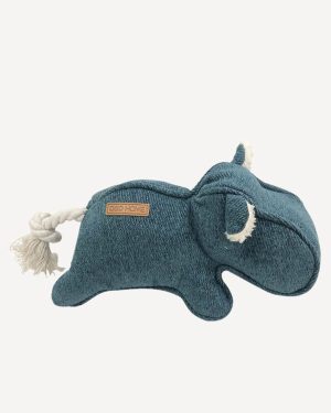 Hundespielzeug blaues Nilpferd mit dicker Nase. Die Ohren sind aus weißem Teddyplüsch.
