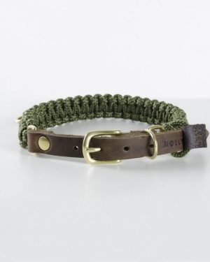 aus Segeltauen geflochtenes Halsband von Molly and Stitch in Military mit Lederverschluss